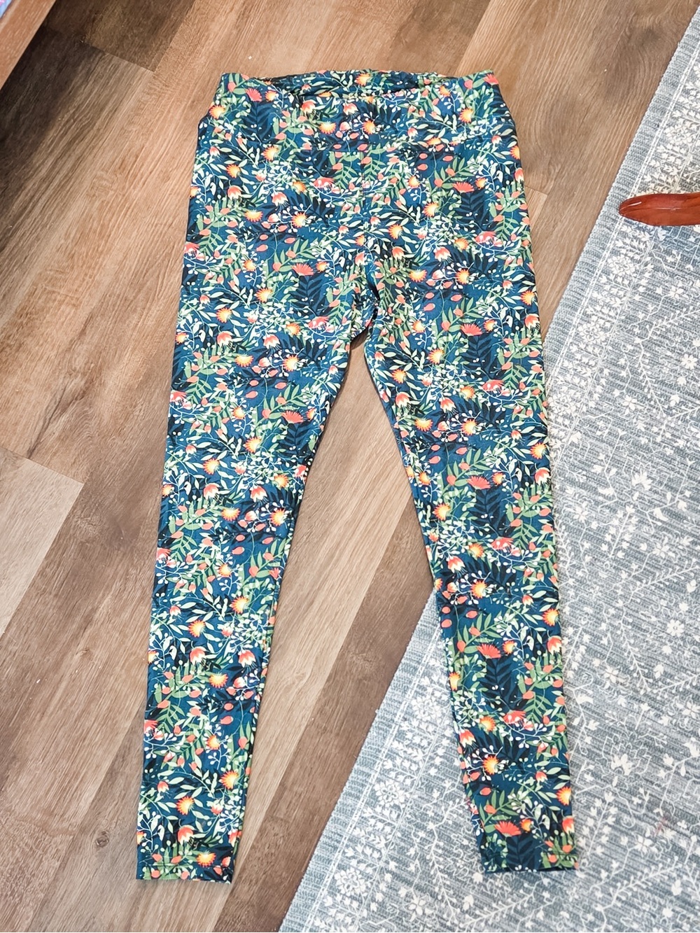 Curvy Floral Print Leggings - Green Multi
